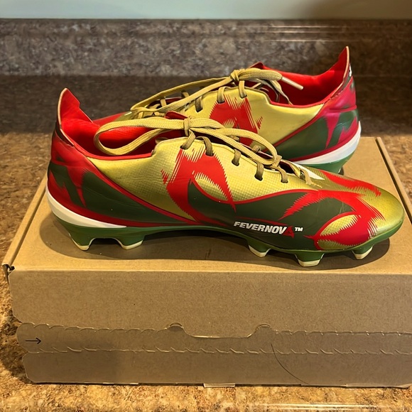 Adidas Gamemode Fevernova Soccer Cleats - Size 5 - Picture 3 of 4